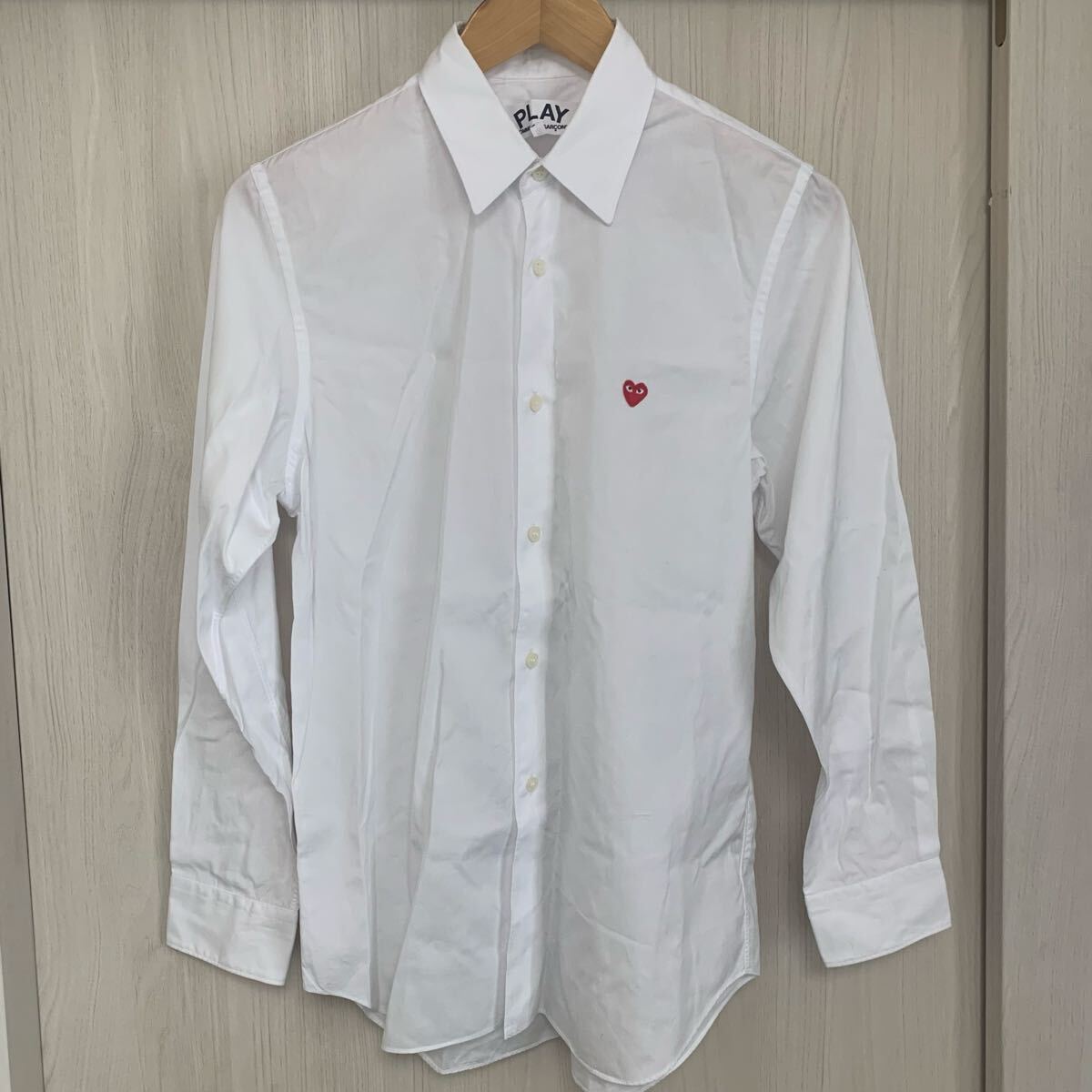 プレイ コムデギャルソン COMME des GARCONS 長袖シャツ ブラウス 白 ホワイト S AD2014 ハート ワッペン