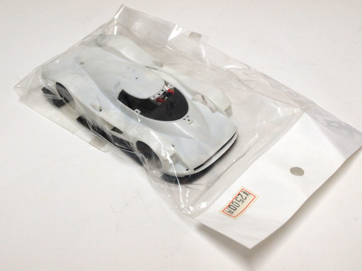 【M2041D】詳細不明 スロットカー ホワイト ボディ セット（アウディ R8C Audi SLOT IT CAR -C）