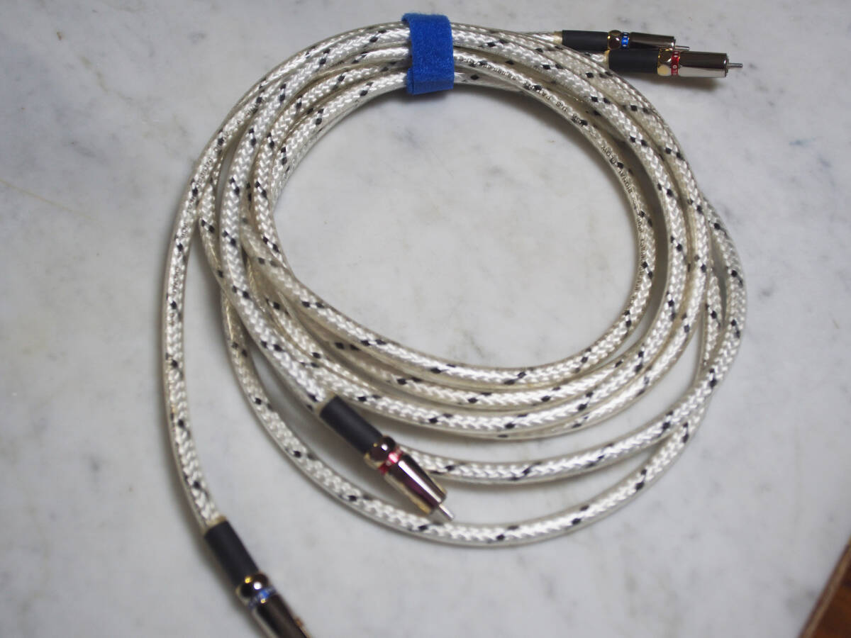 WireWorld ワイヤーワールド Polaris 5 特許/独創=デュアル対称同軸/Dual Symmetri Coax 方向適正導体 2.5M pairs　その2