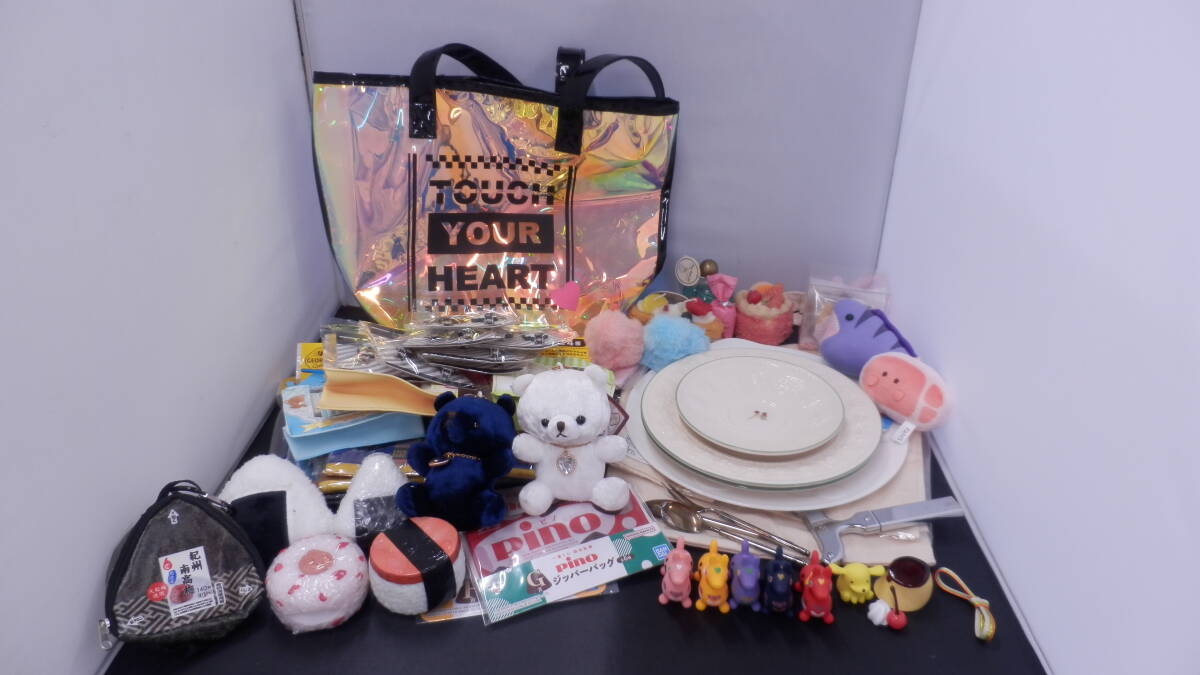 ◆◇静/ファンシー雑貨色々まとめ/住まい/インテリア/おもちゃ/ぬいぐるみ/雑貨/日用品/食器/ノベルティ/使用感有/mS-2789◇◆