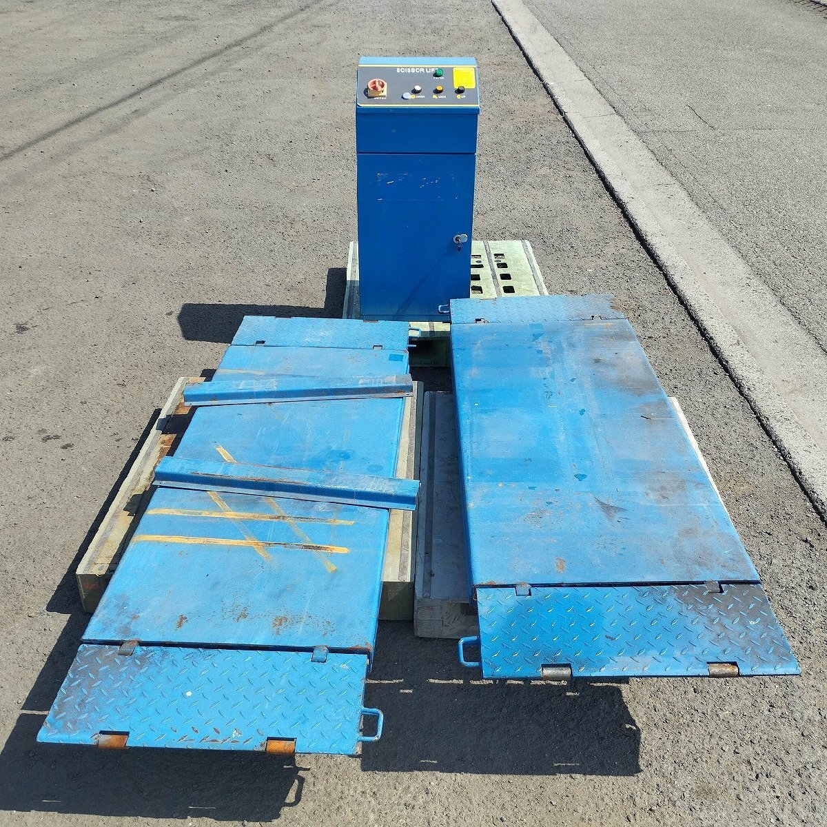 【店頭渡しのみ 愛媛】シザーリフト STL-30 3000kg 3t 電動 油圧式リフト 揚高1850mm 三相220V 自動車整備 ジャンク