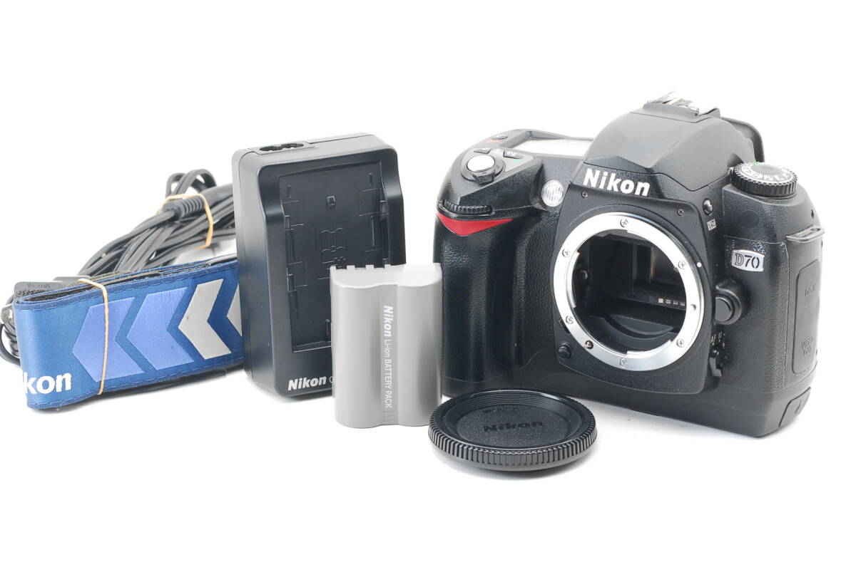 ★美品★ Nikon D70 Body ニコン ボディ 完動 ◆933