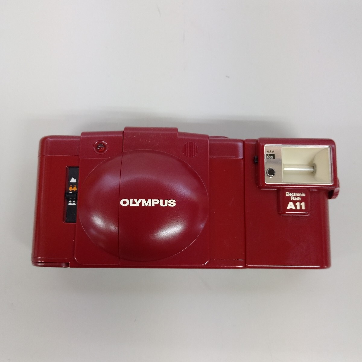 OLYMPUS XA2 A11 オリンパス コンパクトフィルムカメラ レッド [動作未確認] ジャンク品