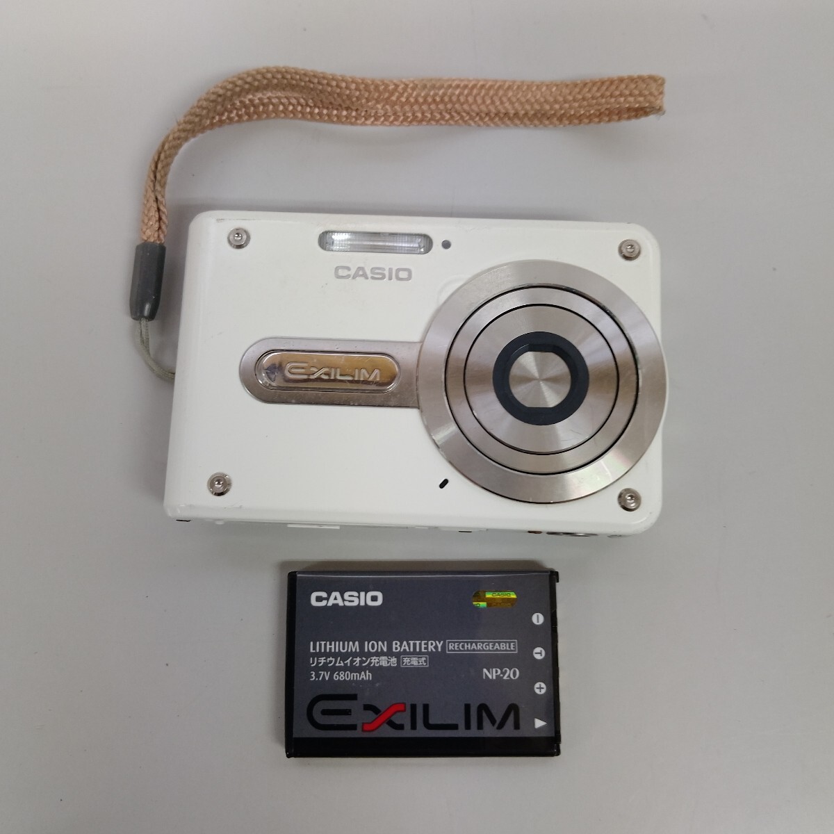 CASIO EXILIM EX-S100 カシオ エクシリム コンパクトデジタルカメラ ジャンク品