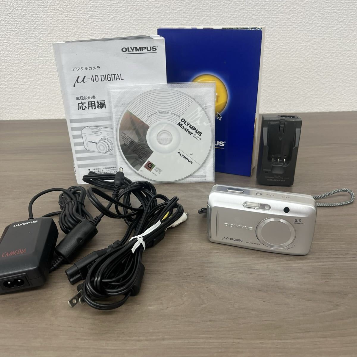 (s8145) 1円〜 OLYMPUS オリンパス U-40 DIGITAL デジタル カメラ コンデジ 備品付き シャッター確認済み 稼動品