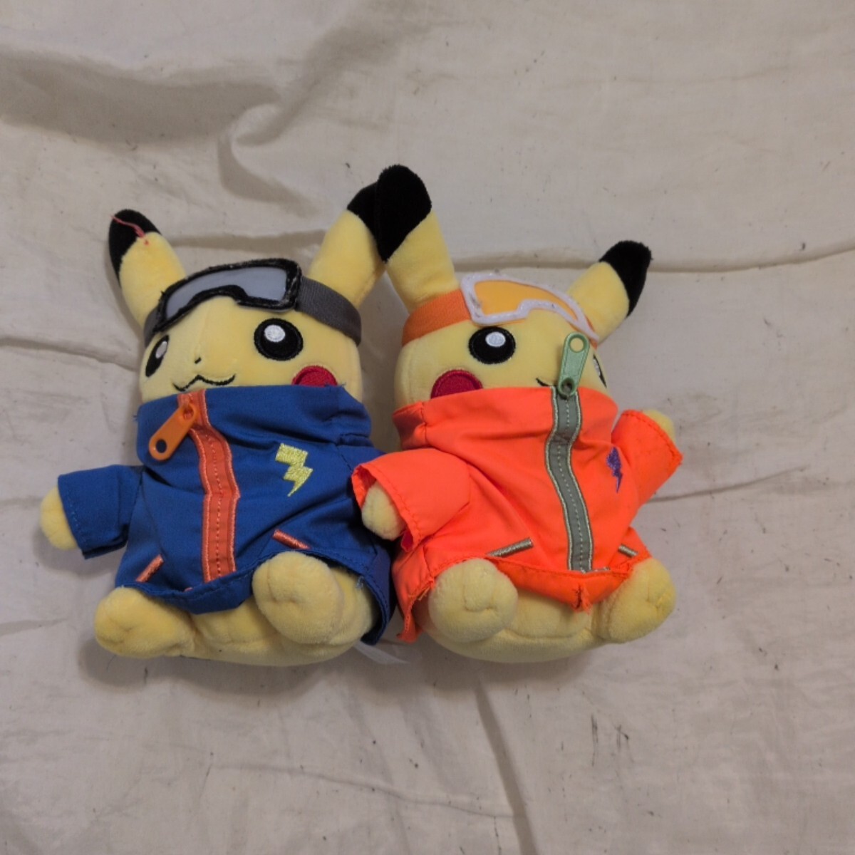 ポケモンセンターオリジナル ぬいぐるみ マンスリーペアピカチュウ2016 12月ジャンク品
