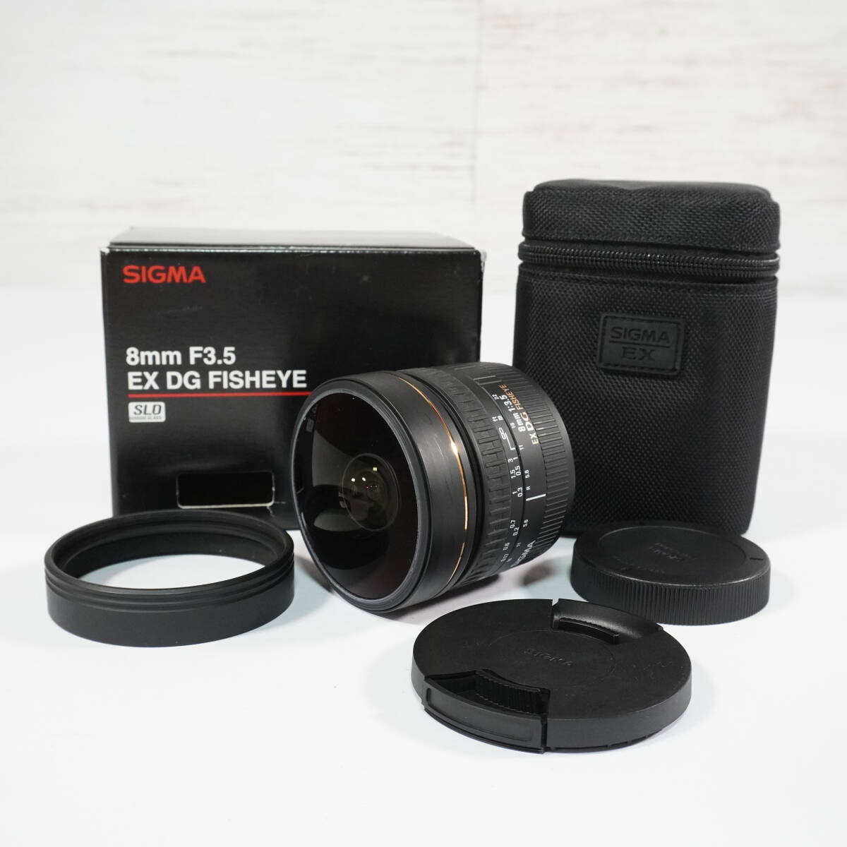 【極美品】SIGMA 8mm F3.5 EX DG CIRCULAR FISHEYE Canon カメラレンズ 円形フィッシュアイ キャノンEFマウント シグマ