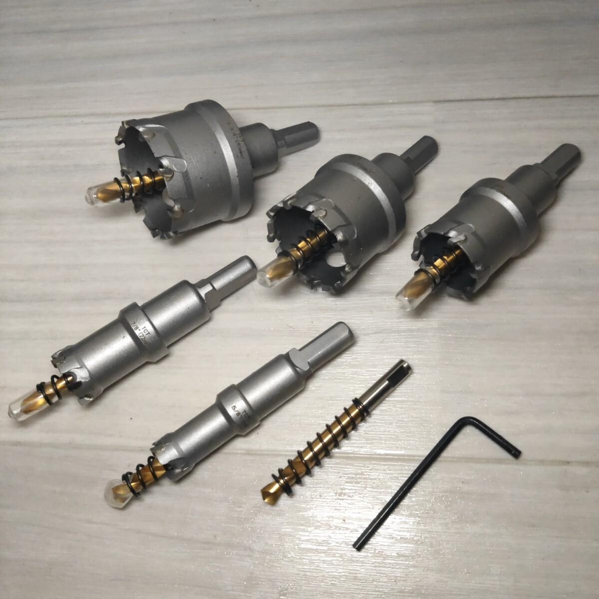 未使用 超硬チップホールソーセット TCTカッター 16/22/29/38/45mm DIY 金属加工 穴あけ 鉄工、ステンレス、アルミ、鋼板 送料無料
