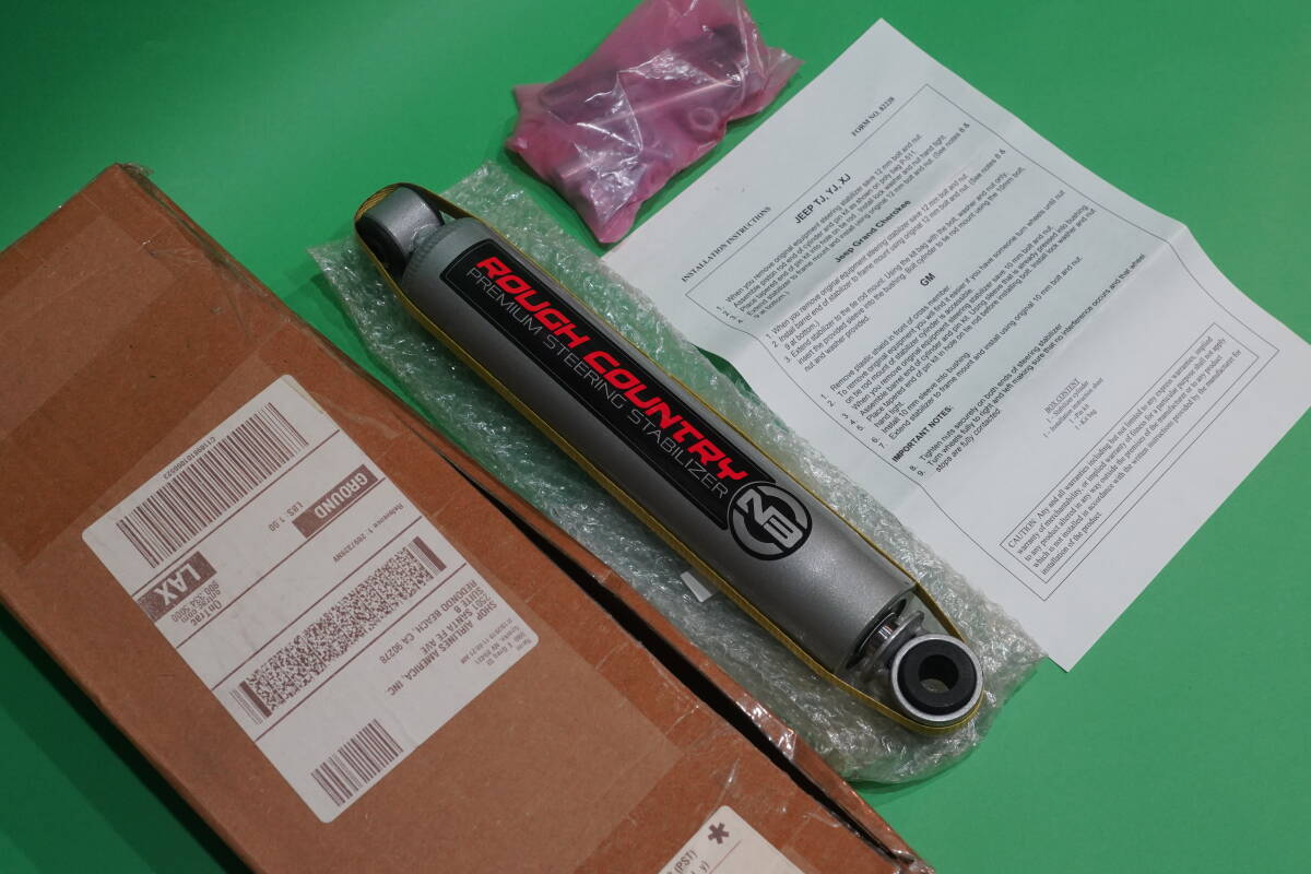 Rough Country N3ステアリングスタビライザー（左ハンドル用） Jeep TJ YJ XJ ZJ GM用 - 8731730