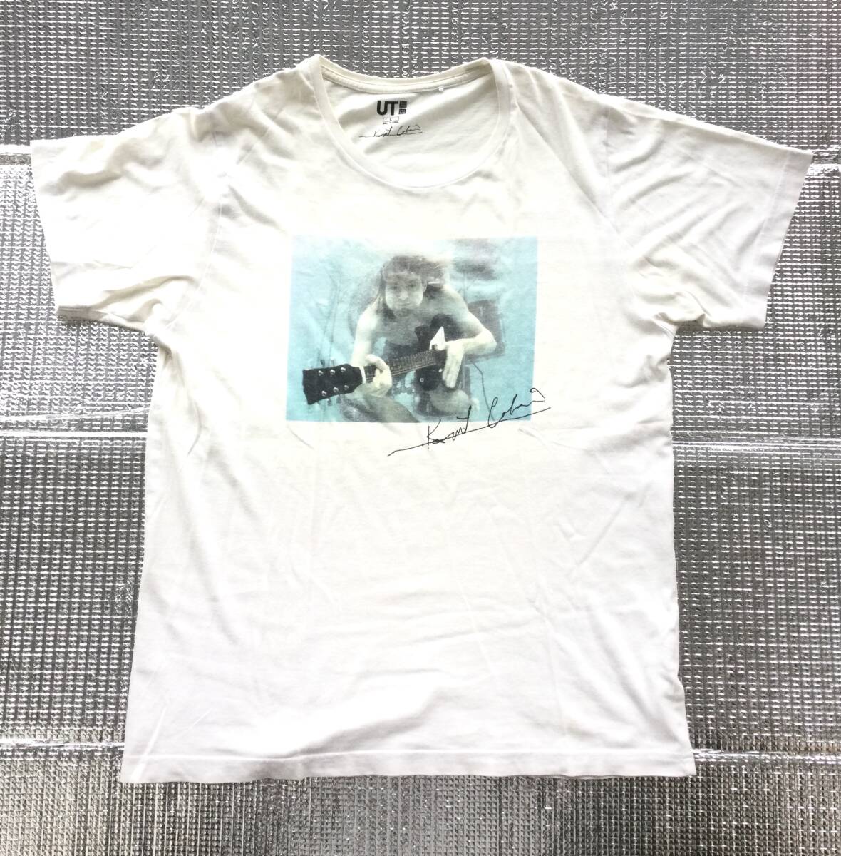 ヴィンテージの雰囲気 【Nirvana カートコバーン★バンドロックTシャツ★ KURT COBAIN ニルヴァーナ】　グランジ