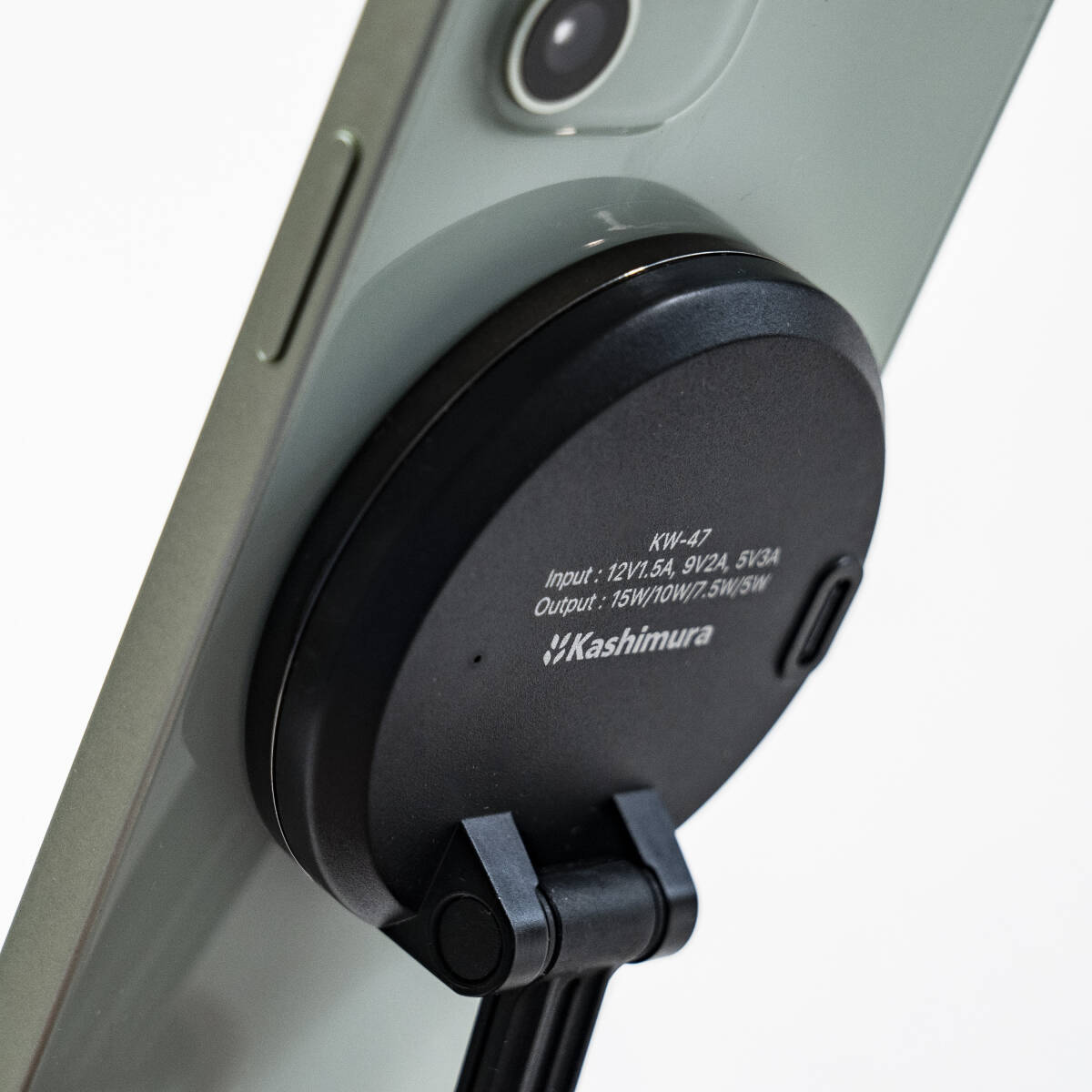 【送料無料/現行商品】カシムラ Kashimura 車載スマホ充電器 15W ワイヤレス充電 エアコン取付 ロングアーム位置自由 強力ネオジム磁石吸着