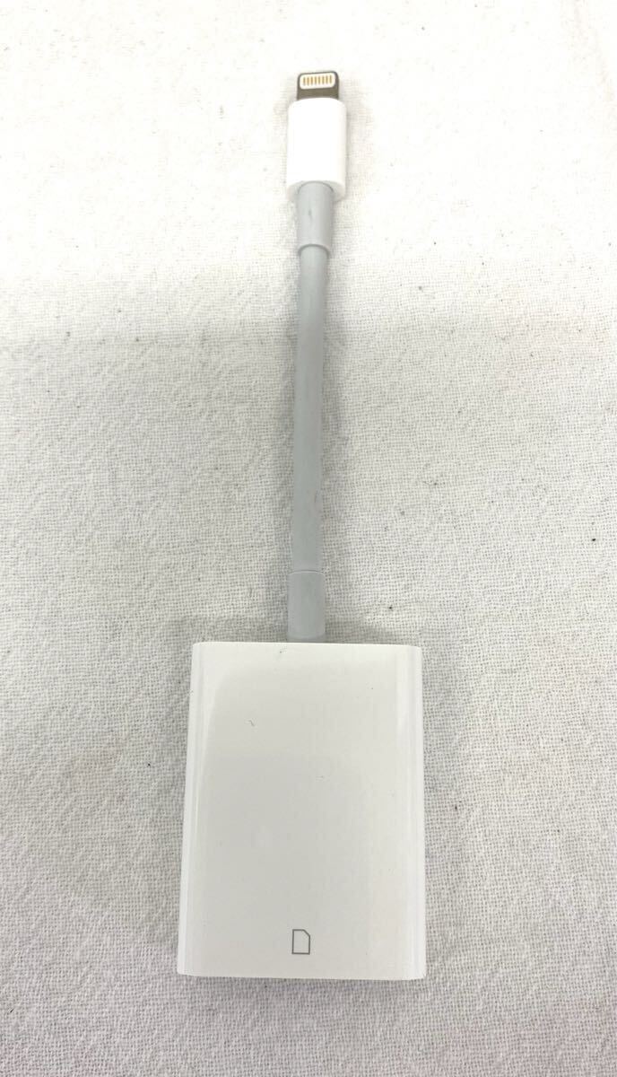 Apple アップル 純正 Lightning ライトニング SDカードカメラリーダー A1595 簡易動作確認済み 現状品 Y658-45