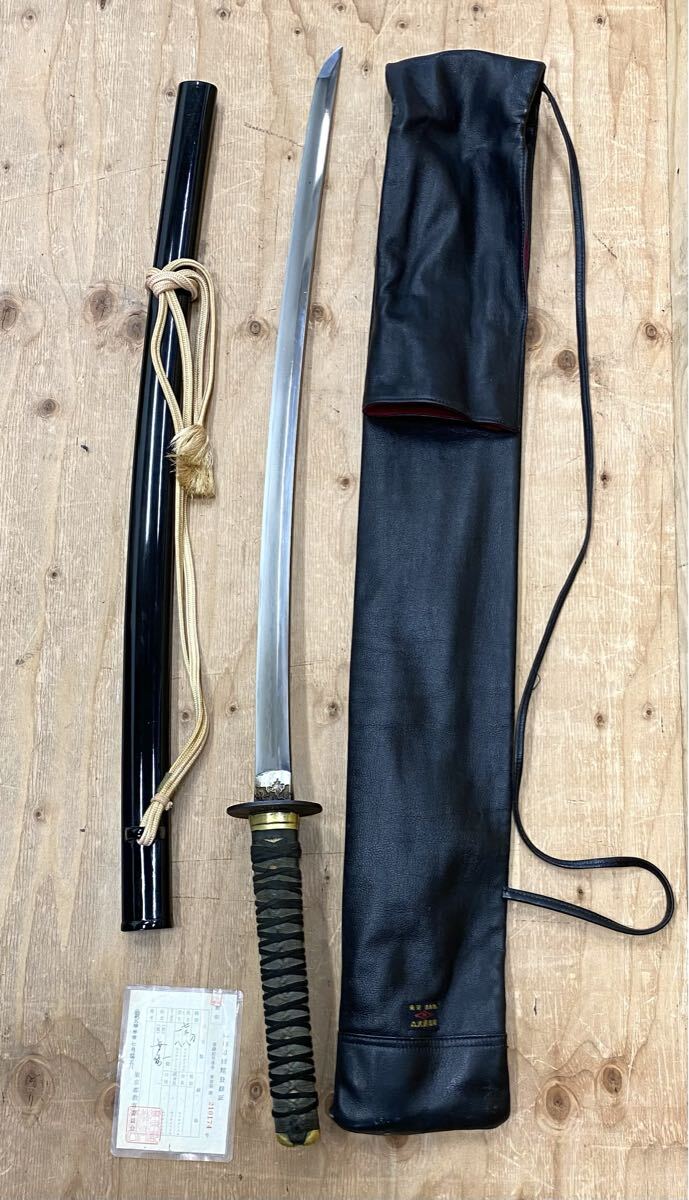 日本刀 太刀 刀 無銘 刃長73.8cm 反り1.8cm 目くぎ穴1個 銃砲刀剣類登録証あり 武具 骨董 古美術 コレクション 時代物 現状品 T736-15