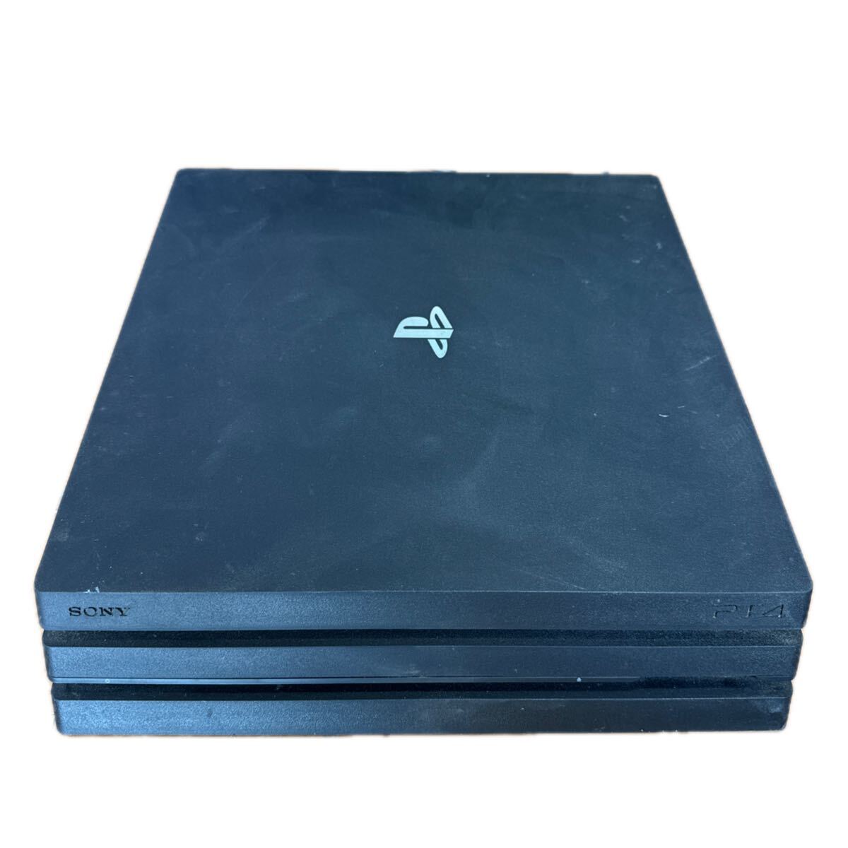 SONY PS4 Pro （動作確認していない為ジャンク扱い）