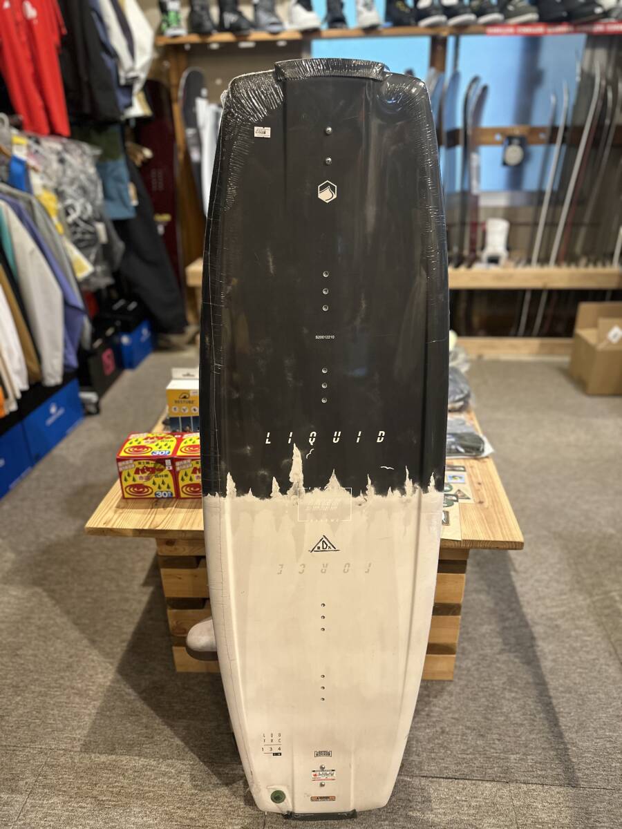 ウェイクボード　LIQUIDFORCE　リキッドフォース　RDX 134cm 新品展示品　特価　セール
