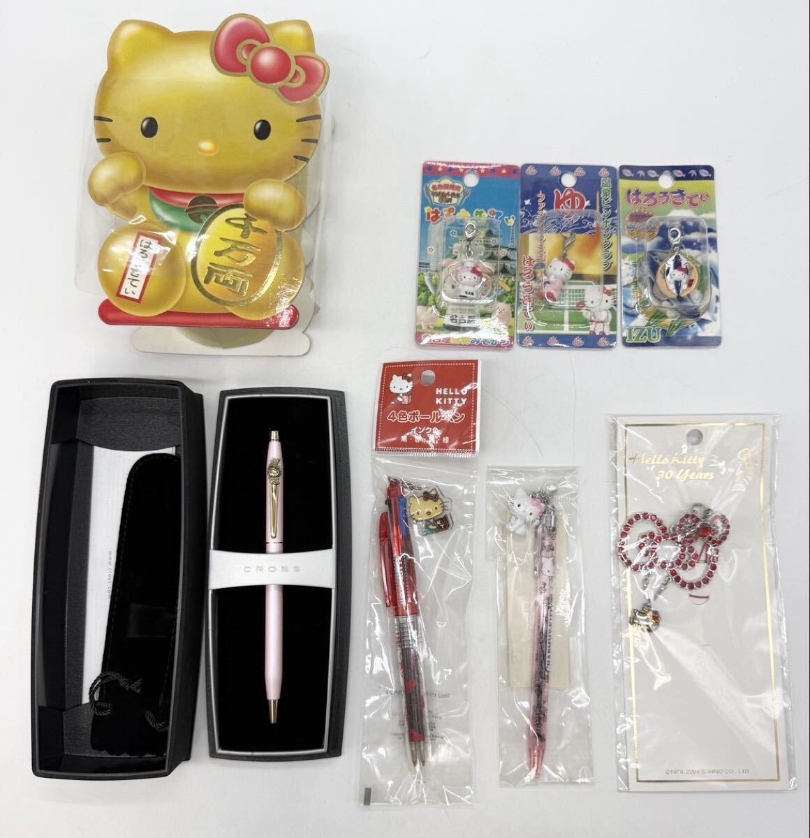 未使用☆ ハローキティ CROSS ボールペン 4色ボールペン 30周年 ストラップ まねきねこBOX ご当地 キーホルダー 大量 まとめて 8点 M5