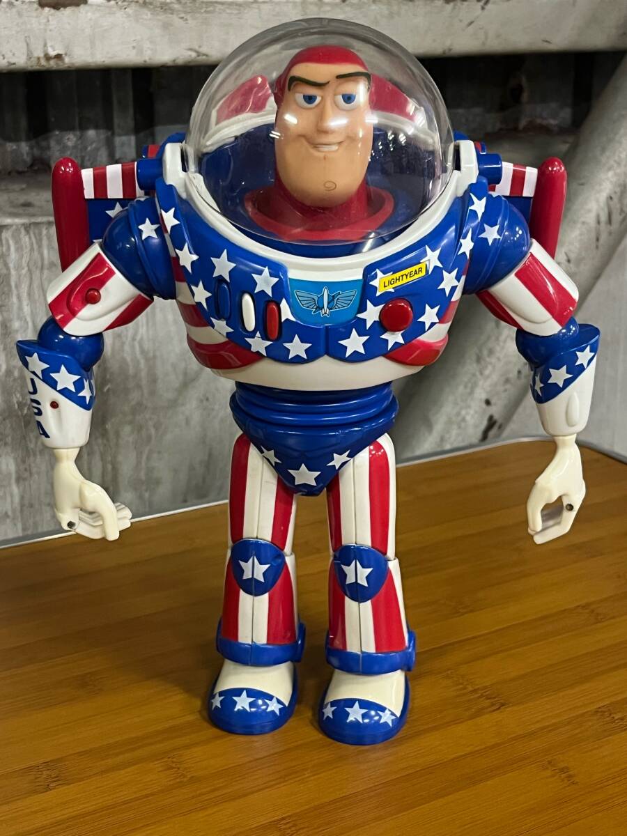USED▽TOY STORY /トイストーリー バズ・ライトイヤー 星条旗/トーキングフィギュア△英語で喋ります 