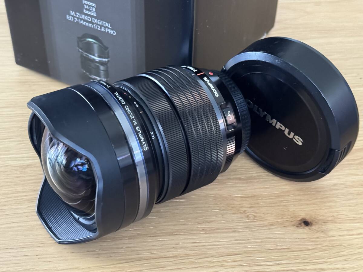 美品 M.ZUIKO DIGITAL ED 7-14mm F2.8 PRO オリンパス 超広角ズームレンズ