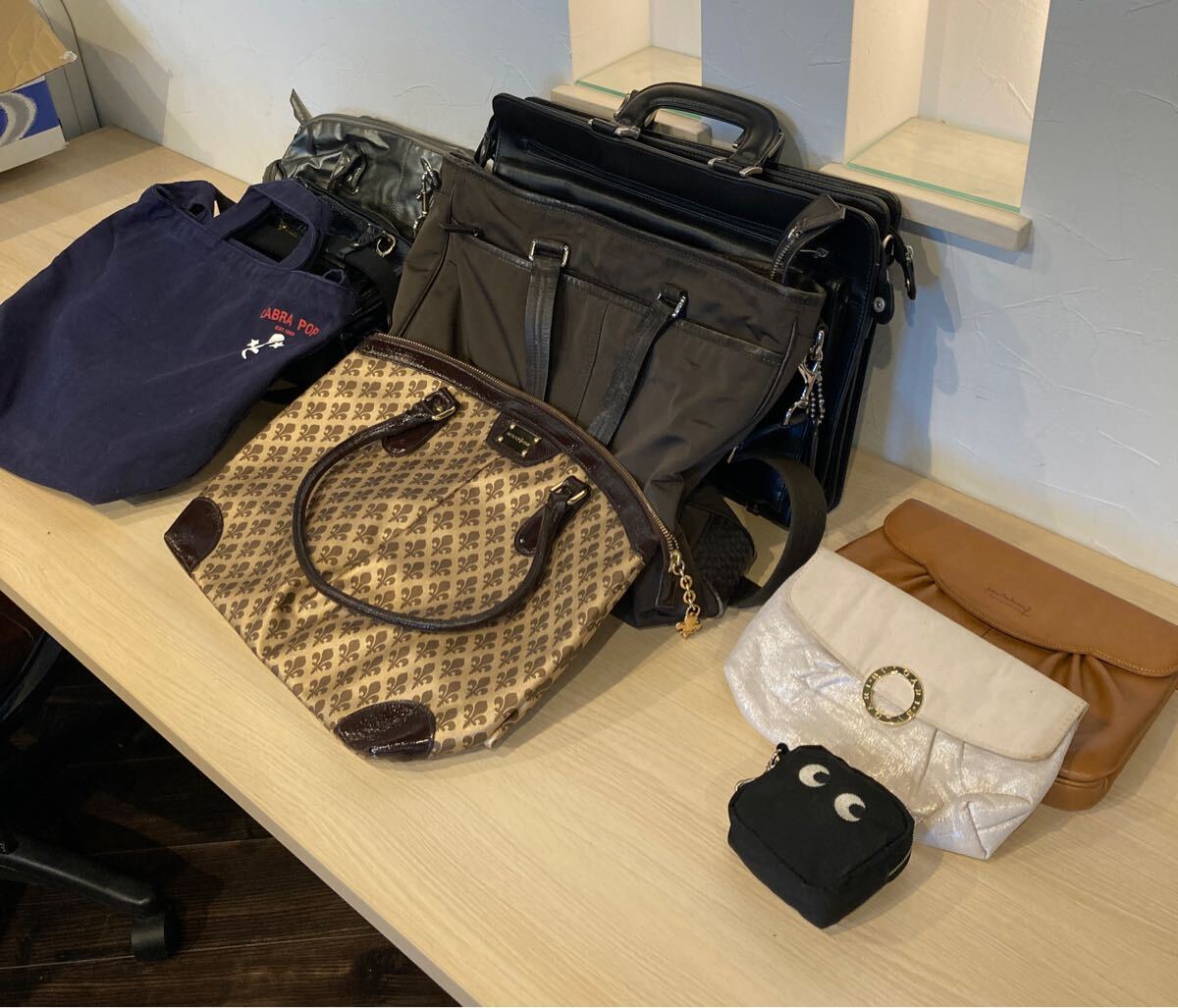 バッグ　COACH BVLOARIなど　ハンドバック　トートバッグ　ポーチなどまとめ 【14653】　(6)