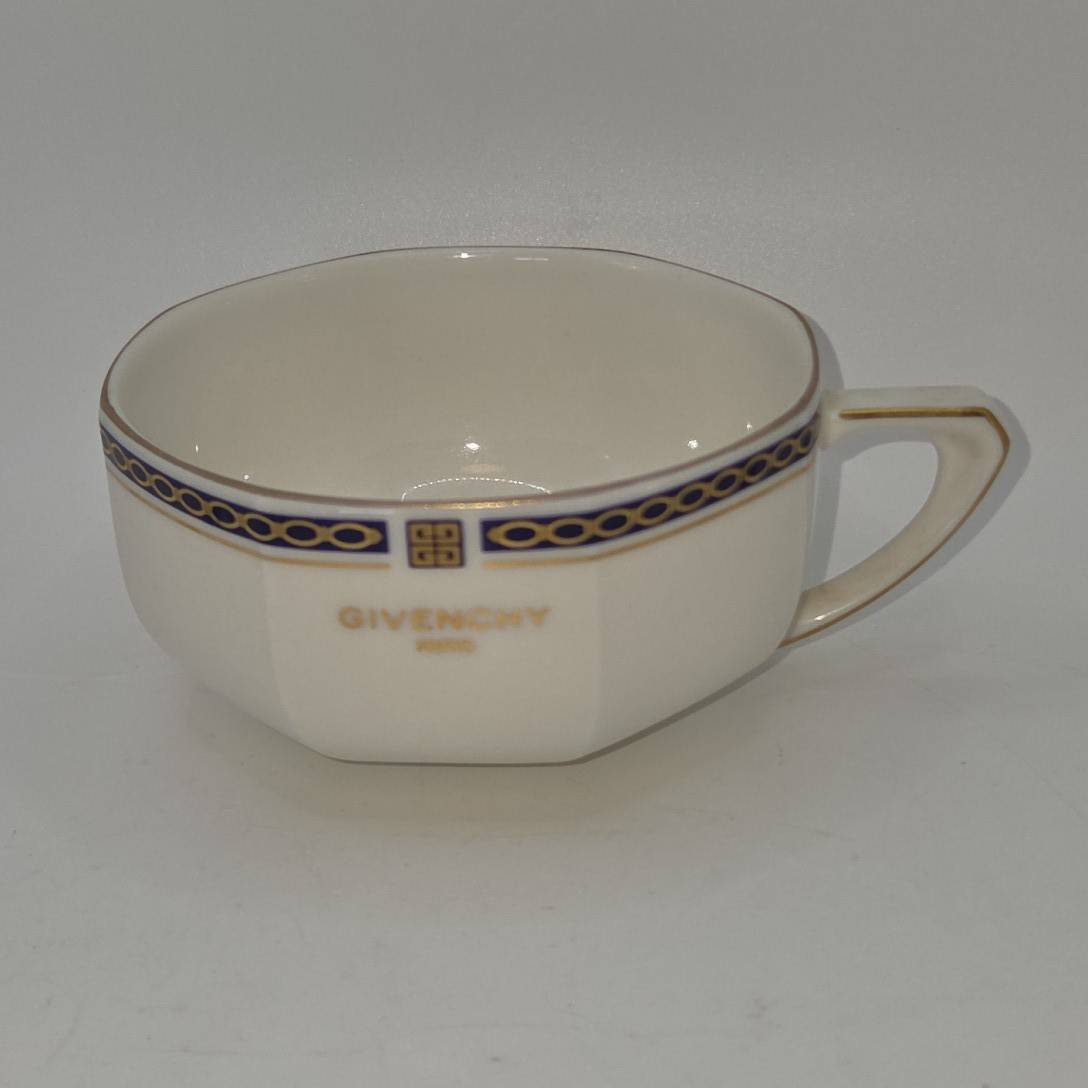 GIVENCHY ジバンシィ コーヒーカップ　ホワイト×ネイビー 金彩 八角形 汚れなど有現状品　B515