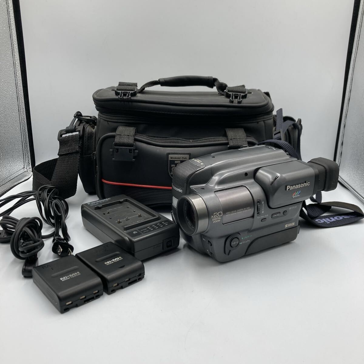 ★【売り切り】松下電器産業株式会社 S-VHS-C MOVIE CAMERA NV-S58 Panasonic(パナソニック) ビデオカメラ