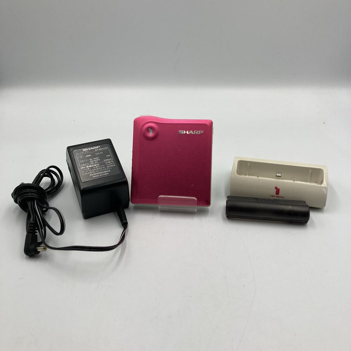 ＄【売り切り】SHARP (シャープ) 1ビット ポータブルMDプレーヤー Auvi アウヴィ MD-DS33-P 