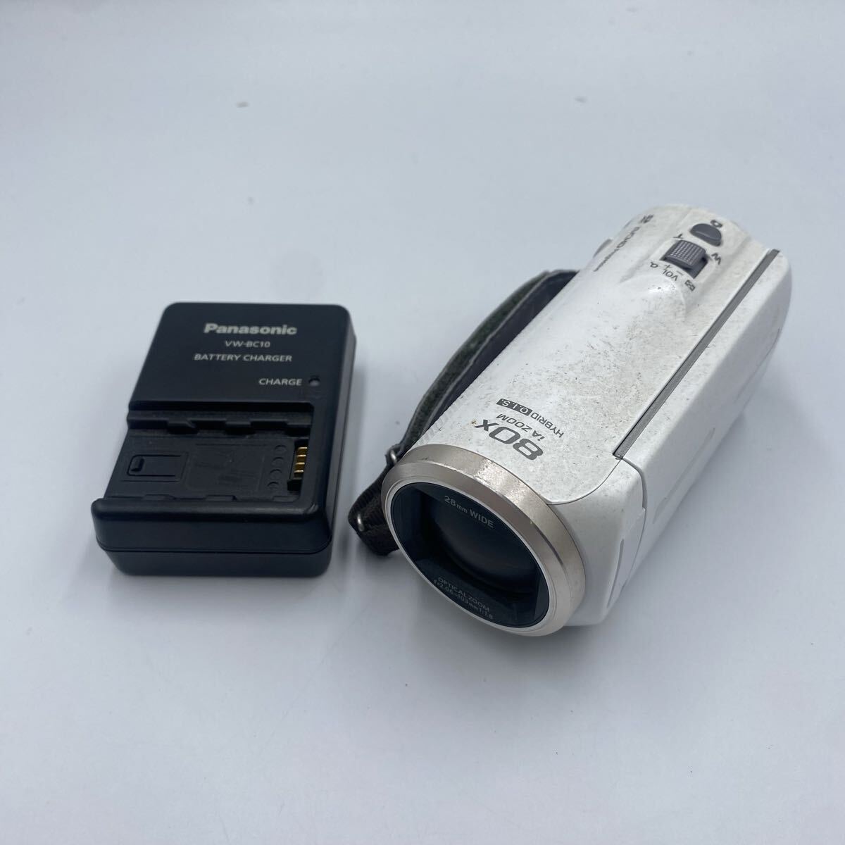 ▲【売り切り】Panasonic(パナソニック) デジタルハイビジョンビデオカメラ HC-V520M