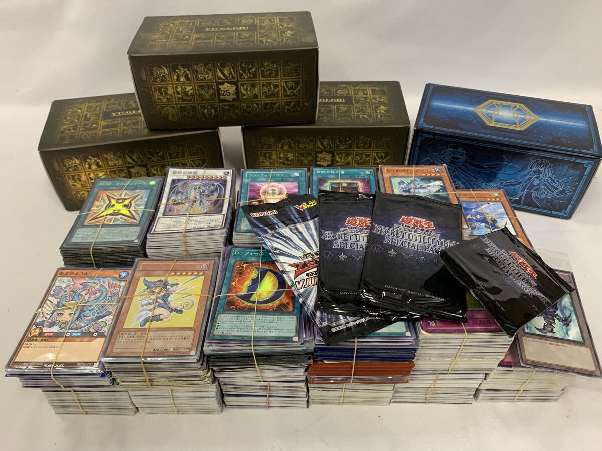 ●遊戯王 まとめ売り レア・ノーマル 大量 071/680F