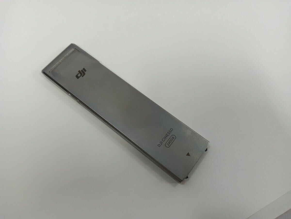 DJI CINESSD 240GB ドローン PS256M2 ジャンク [6-40] 102/622F