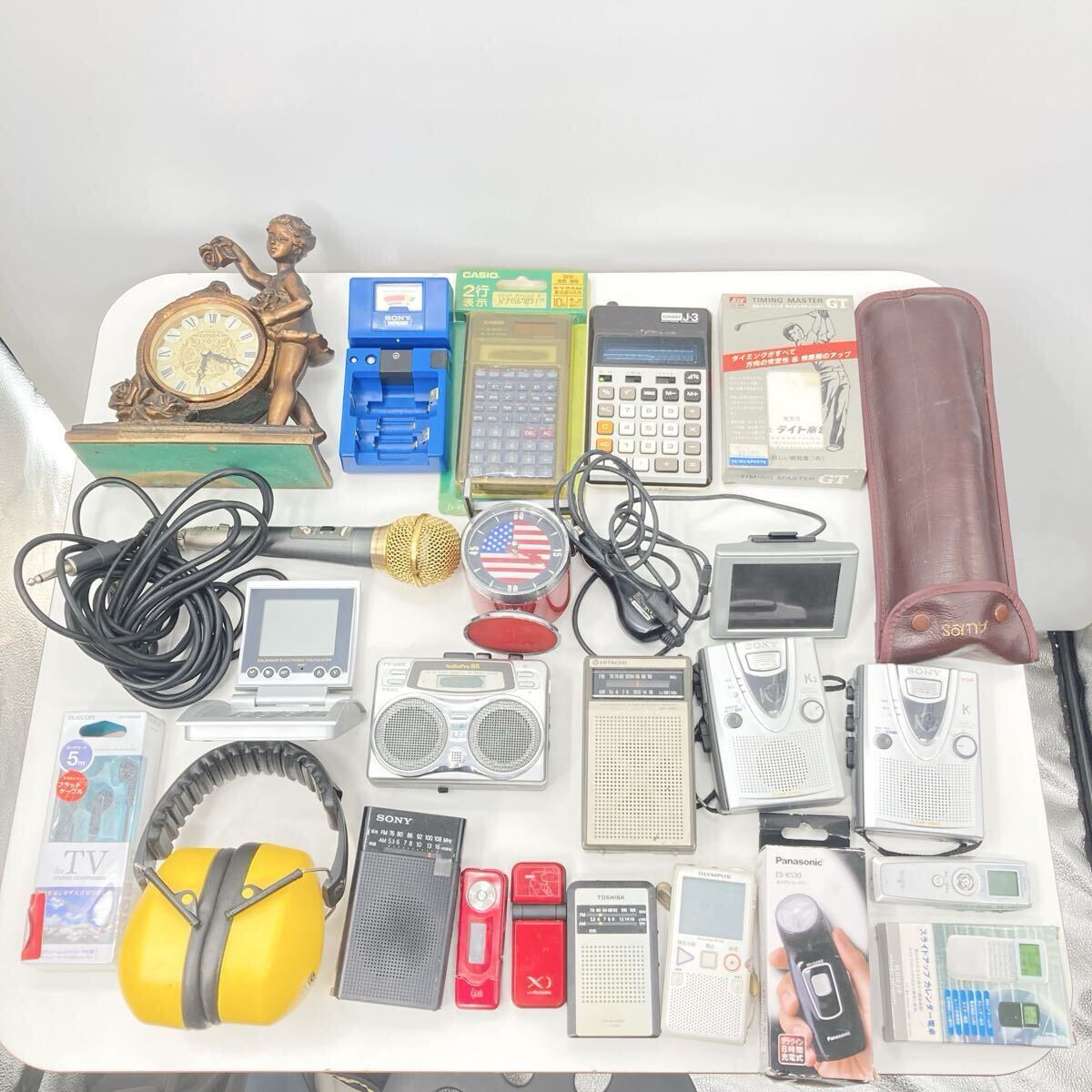 押入れ整理品 CASIO・SONY・ラジオ等 24点まとめ売り 雑貨 時計 家電 電卓 ポータブルラジオ 音響機器 等 動作未確認 ジャンク