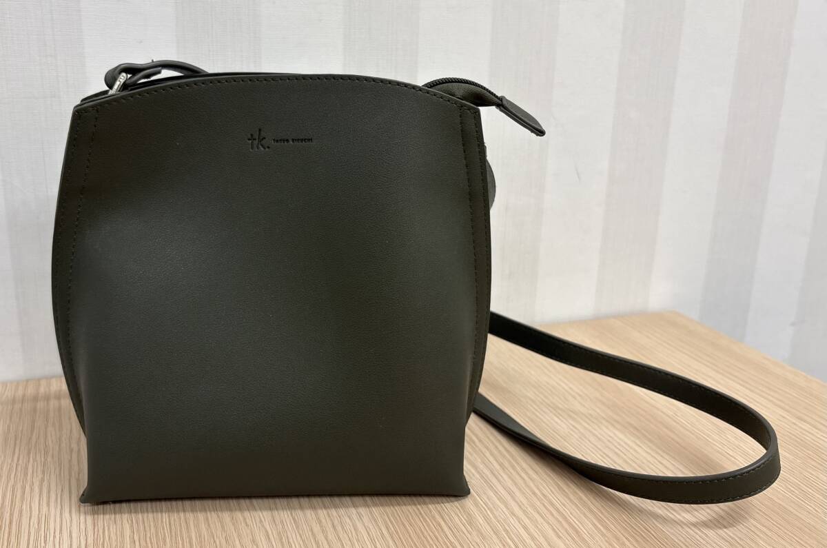 長「25185」tk.TAKEO KIKUCHI タケオキクチ ショルダーバッグ カーキ