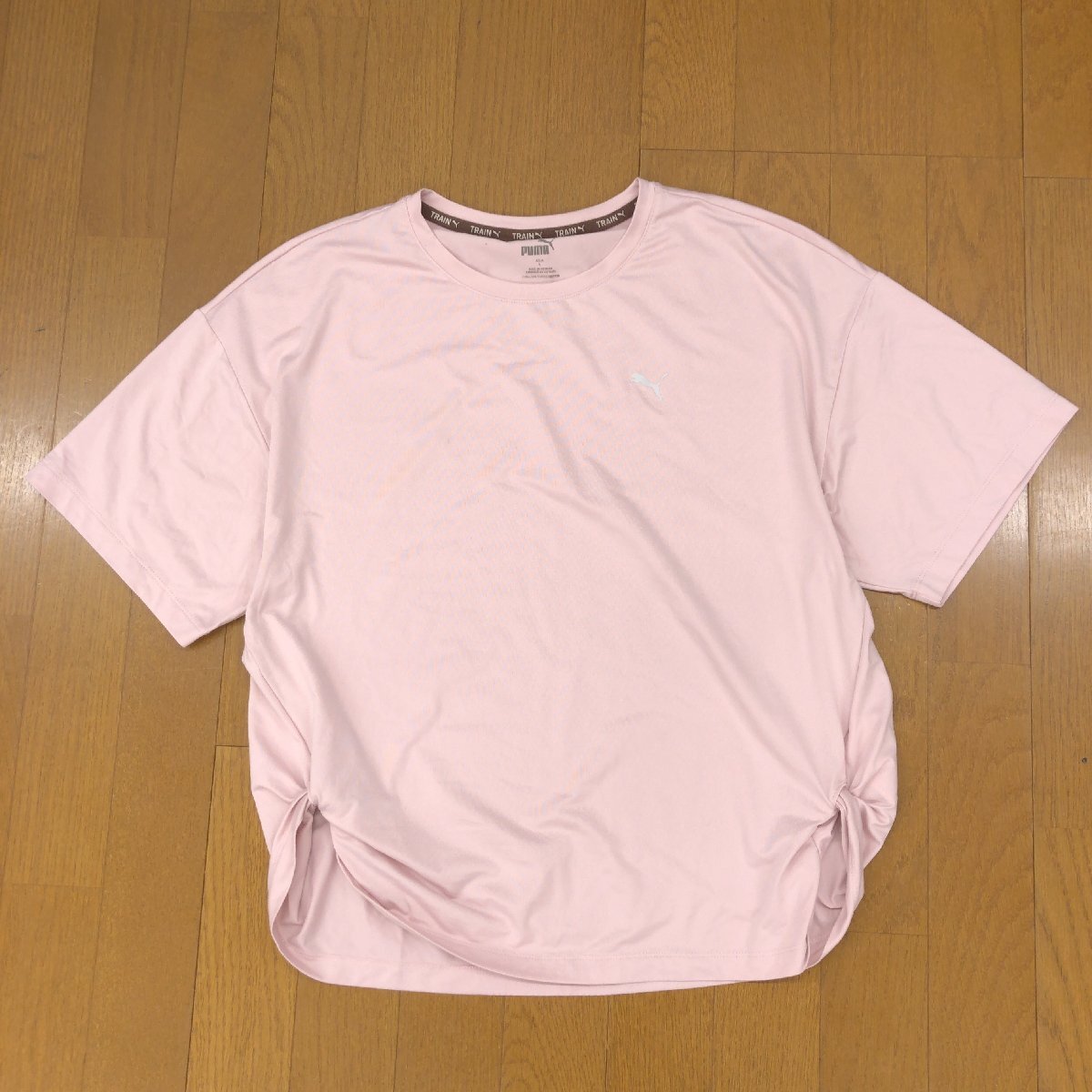 美品 PUMA プーマ 定価4,950円 STUDIO TWIST Tシャツ L ピンク 吸水速乾 ドライ 半袖 トレーニング シャツ ヨガ ピラティス レディース