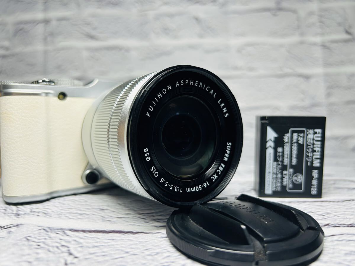 FUJIFILM フジフィル X-A1 レンズキット ミラーレス