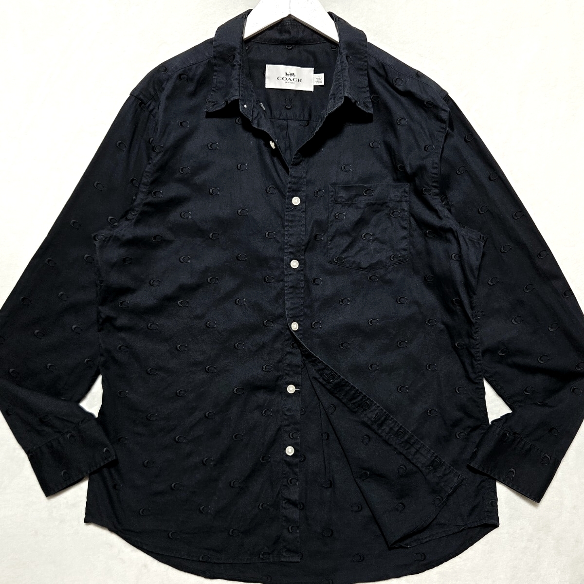 希少Lサイズ ■COACH 長袖 ドレスシャツ ボタンダウン ジャケット Cロゴ 総柄 シグネチャー 刺繍 トップス コーチ メンズ 黒 ビジネス