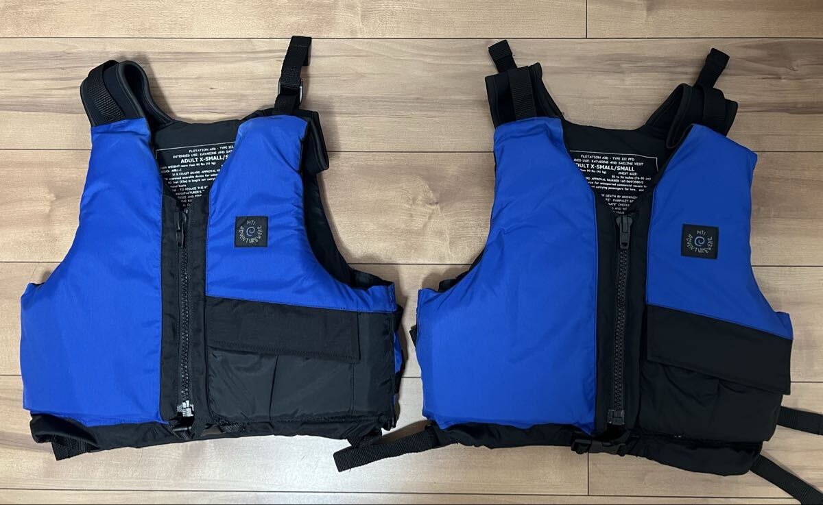 ☆ 送料無料 ☆ 極美品 即決 MTI ライフジャケット XS/Sサイズ 2点セット ☆ 救命胴衣 マリンスポーツ ボート カヤックフィッシング 