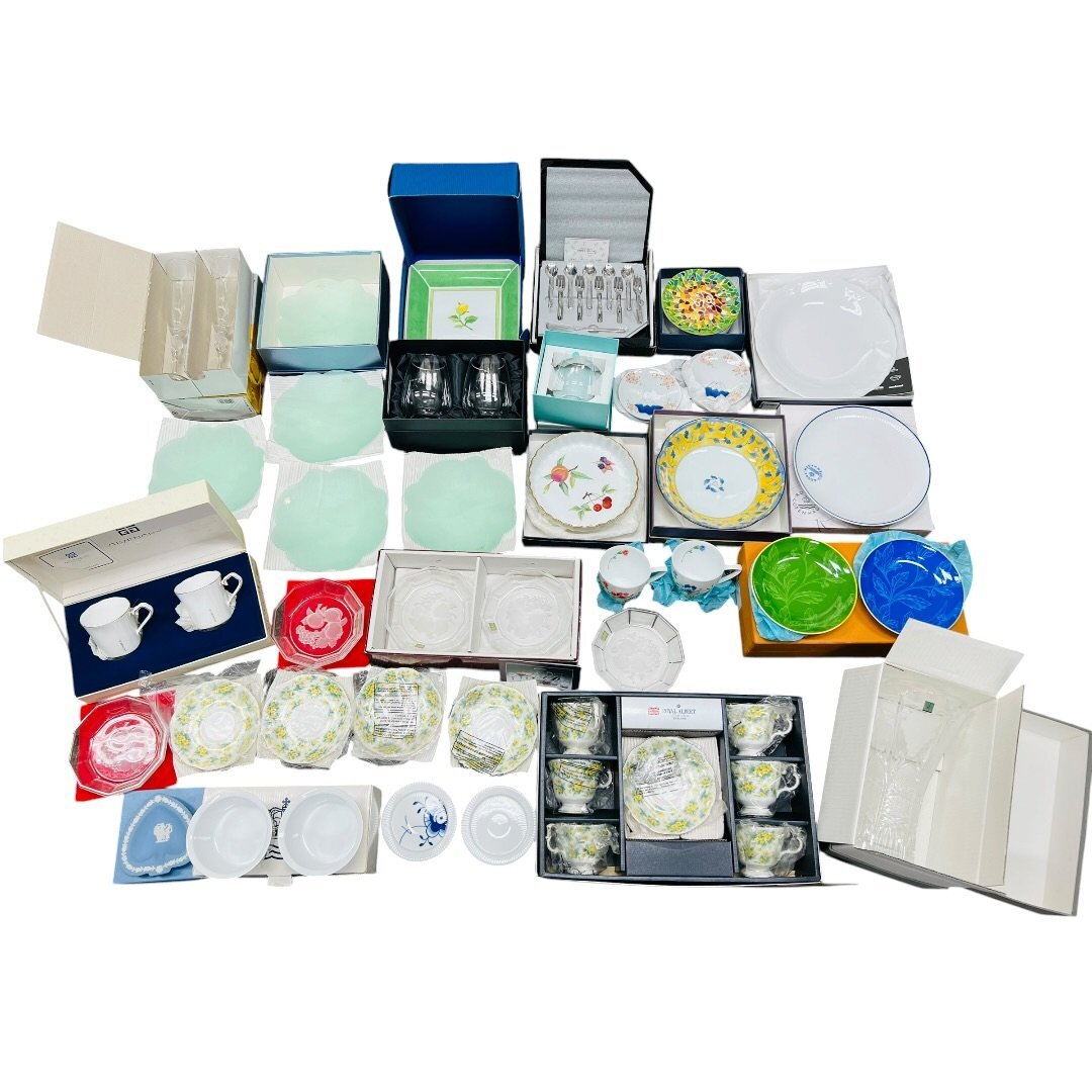 1122 食器 まとめ Tiffany & Co. ティファ二ー ジバンシー WEDGWOOD ウェッジウッド ROYAL COPENHAGEN ロイヤルコペンハーゲン 現状品