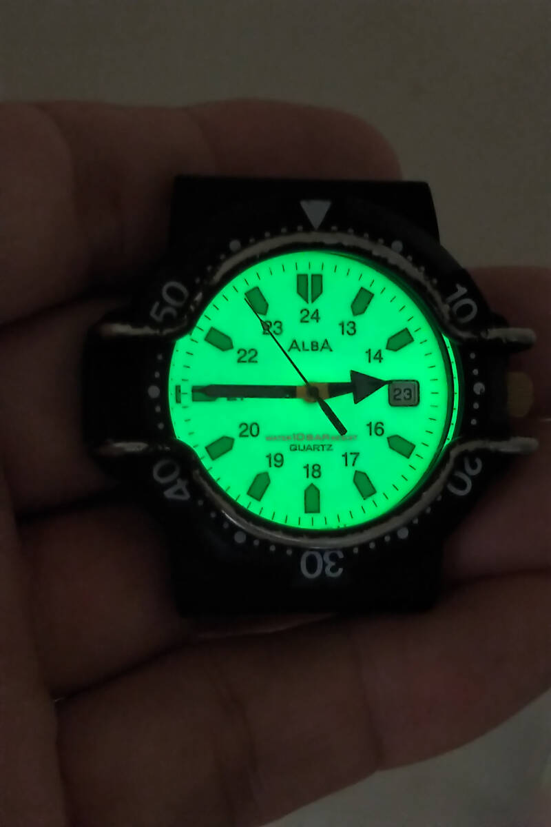 セイコー SEIKO アルバ ALBA V532-6C20 蓄光文字盤 電池交換済み プロテクター付き ヘッドのみ ルミブライトダイアル フィールドウォッチ