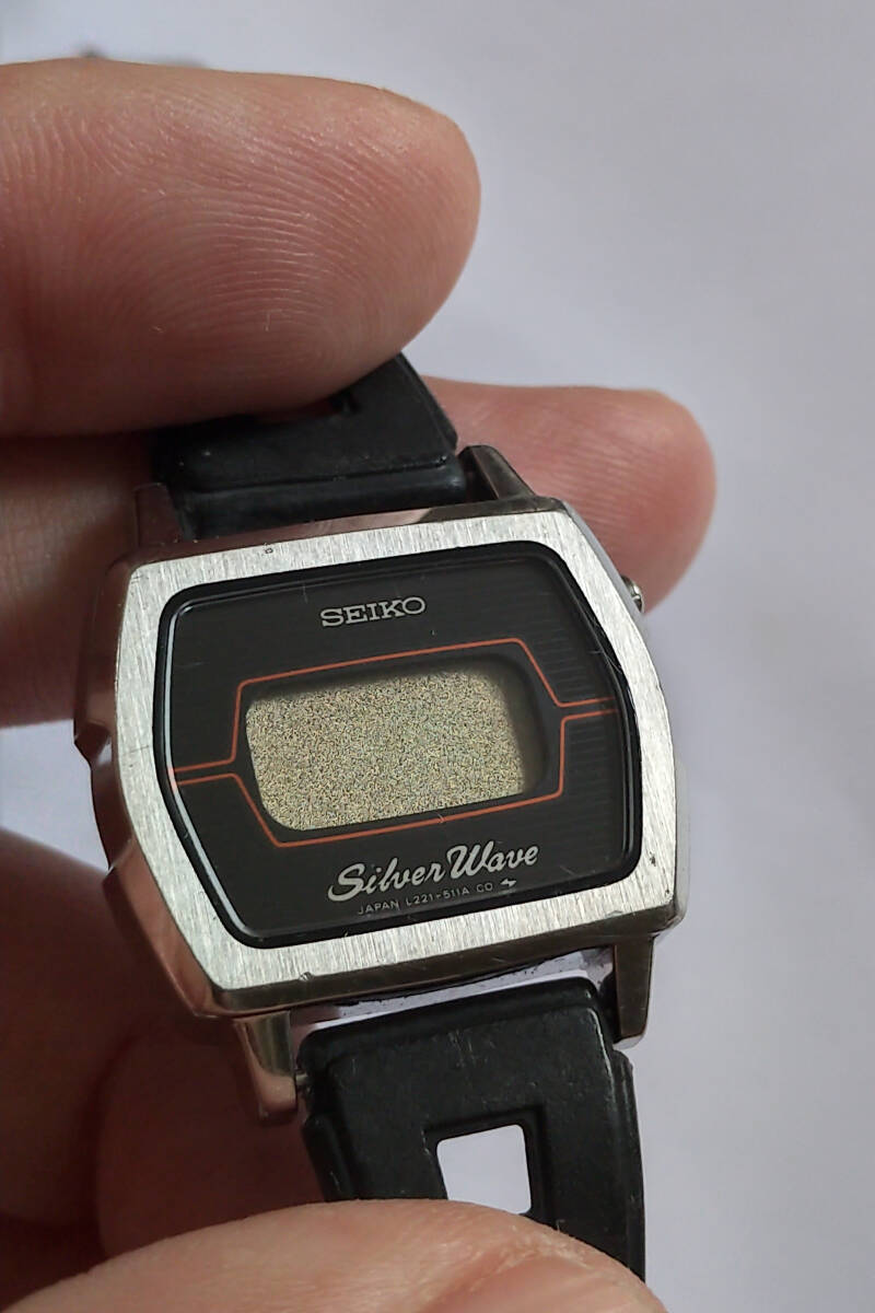 セイコー SEIKO シルバーウェイブ Silver Wave L221-5110 レアなレディース強化防水デジタル ダイバー 80年代 ジャンク 美品 純正ベルト