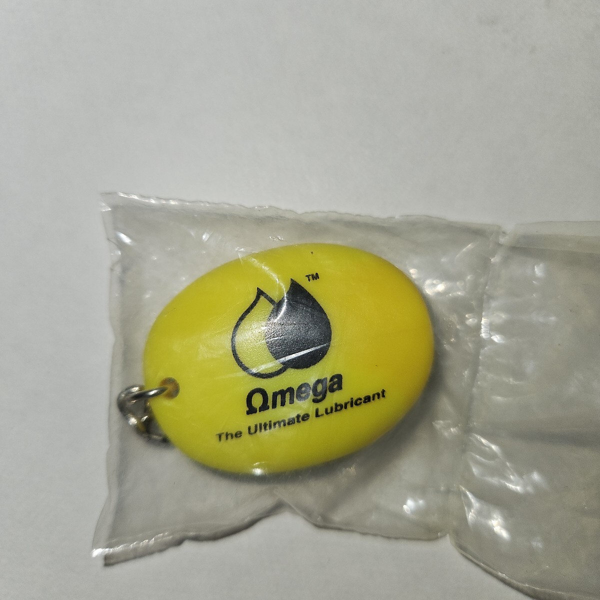 新品未開封品 omega ノベリティー キーホルダー アクセサリー ライト めじるしアクセサリー2