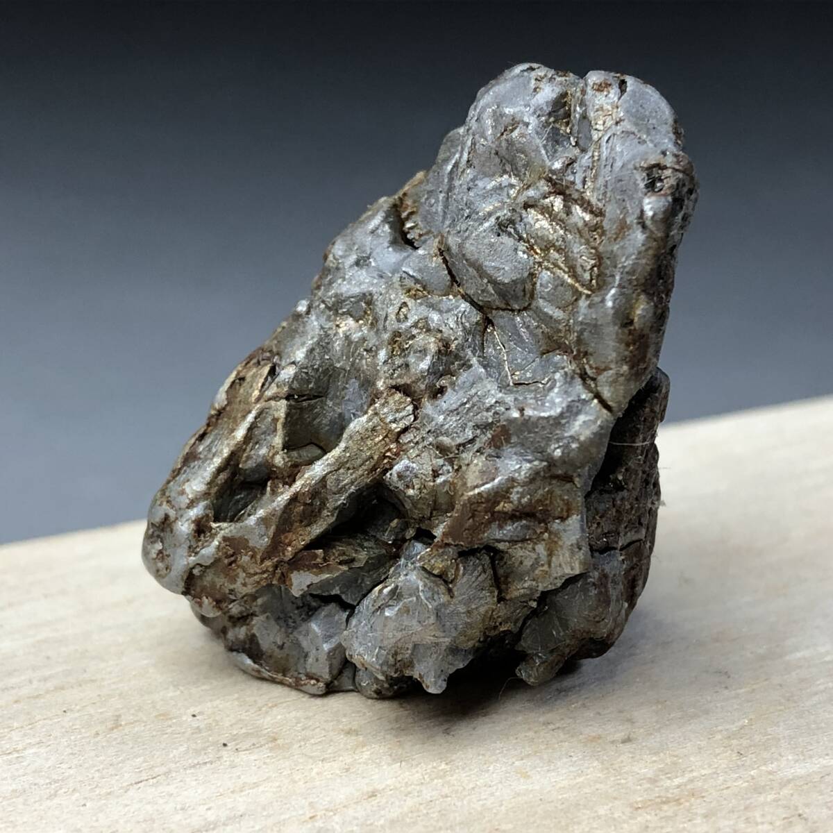 カンポ デル シエロ 鉄隕石 原石 重さ約37g アルゼンチン産
