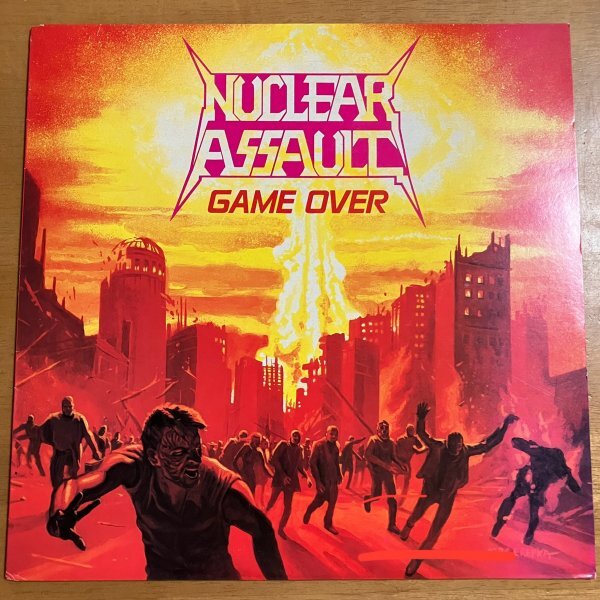 LP UK盤 NUCLEAR ASSAULT ニュークリア・アサルト / GAME OVER FLAG 5 ジャケット折れ跡あり 1STプレス バーコード無し THRASH CROSSOVER