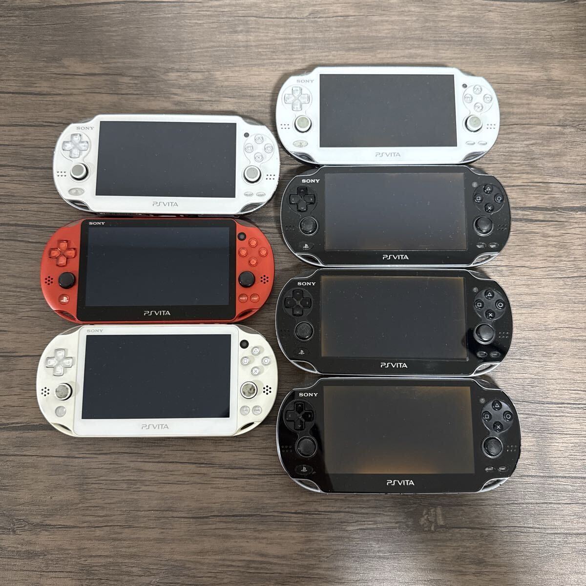PSVITAまとめ売り PCH-1000 1個 PCH-1100 4個 PCH-2000 2個 .ジャンク