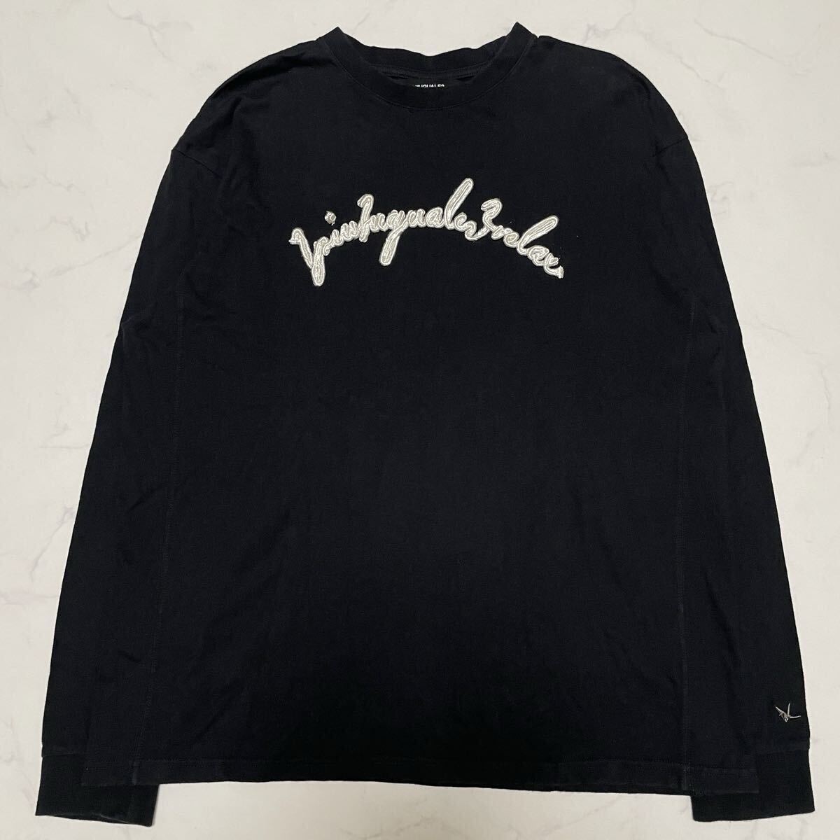 1PIU1UGUALE3 RELAX ウノ ピゥ ウノ ウグァーレ トレ リラックス　ブラック　長袖　Tシャツ　立体的　筆記体ロゴ刺繍　Mサイズ