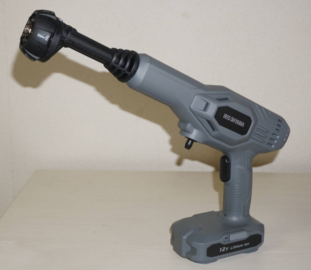 アイリスオーヤマ充電式ハンディウォッシャー JHW-101 グレー高圧洗浄機　