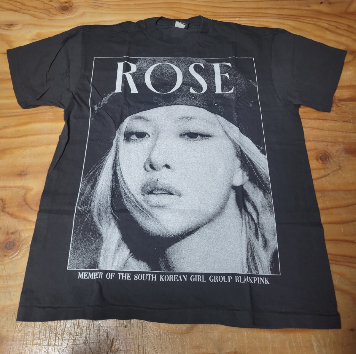 BLACKPINK ROSE ロゼ Tシャツ K-POP アイドル Tシャツ L 