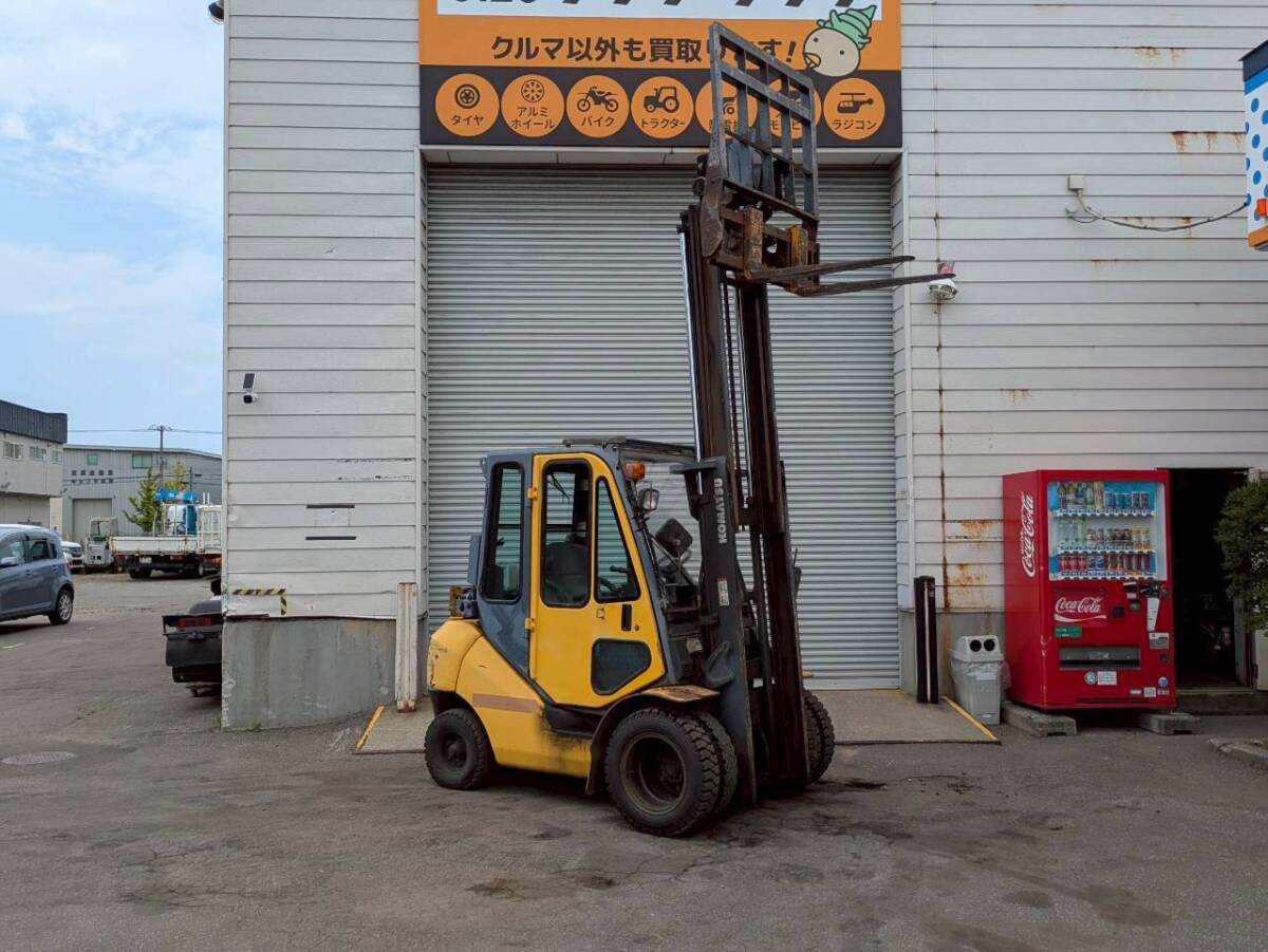 函館発【コマツ☆フォークリフト】FD25W-16 ディーゼル ３本レバー キャビン 最大揚高3000ｍｍ ※直接引取りのみ 現状販売