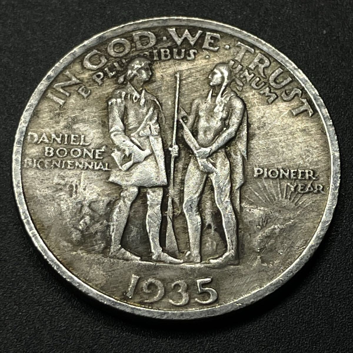 古銭 アメリカ ダニエル・ブーン 1935年 開拓者 インディアン 硬貨 銀貨 貨 記念幣 コレクション コイン
