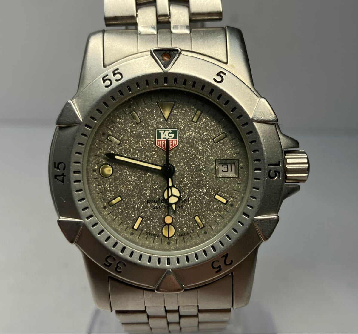 【美品、希少】TAG HEUER クォーツ タグホイヤー 腕時計 professional プロフェッショナル デイト 959.713 1500シリーズ