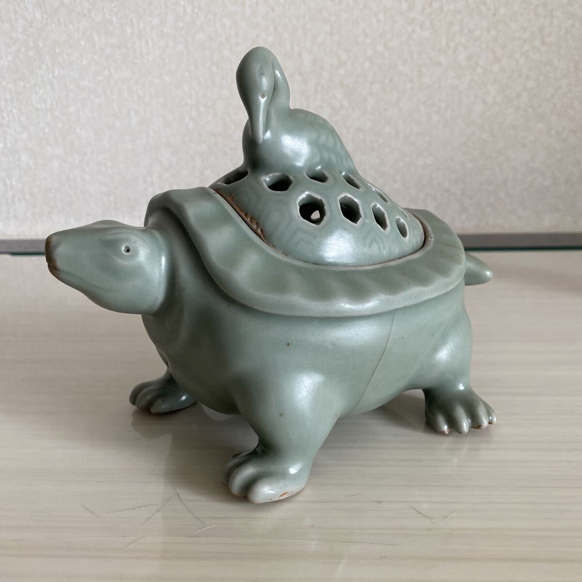 中国古美術　青磁　鶴亀形香炉　香爐　時代　唐物　骨董品　古美術品　細密細工　茶道具　中国古玩　全長19cm 高さ25cm【614】