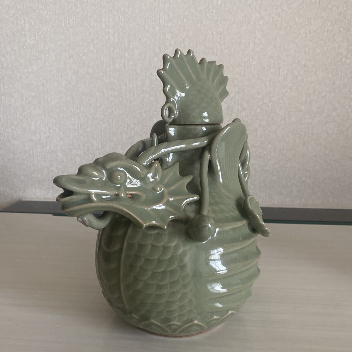 朝鮮古美術　高麗青磁　龍形　水注　急須　茶道具　時代　唐物　李朝　骨董品　古美術品　煎茶　中国古玩　古陶磁　高さ22.5cm【620】